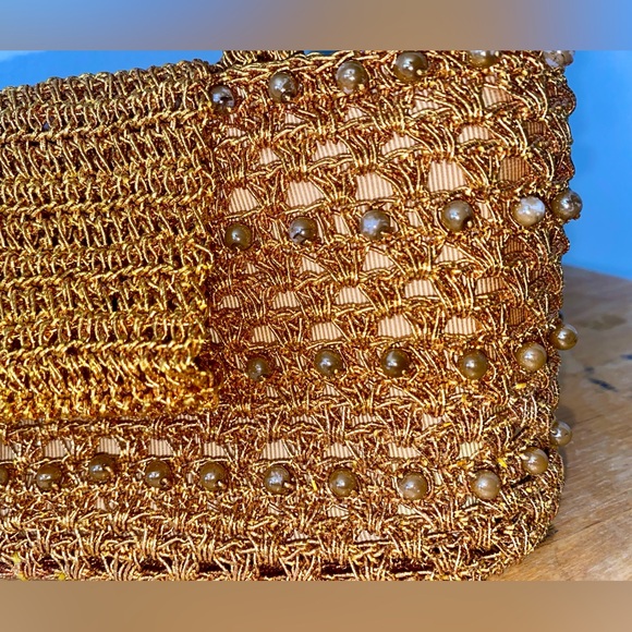 Vintage Woven Beaded Handbag in Yellow-Gold / Cute Accessory - Picture 4 of 6